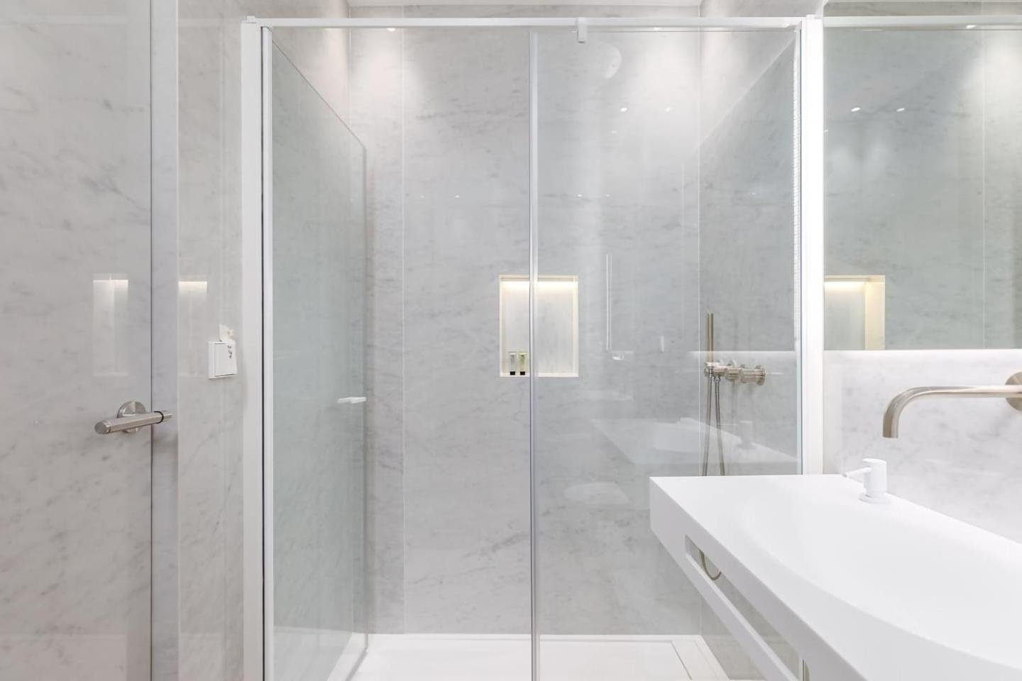 Mondrian New Ac Design Lovers Near La Concha San Sebastián Esterno foto