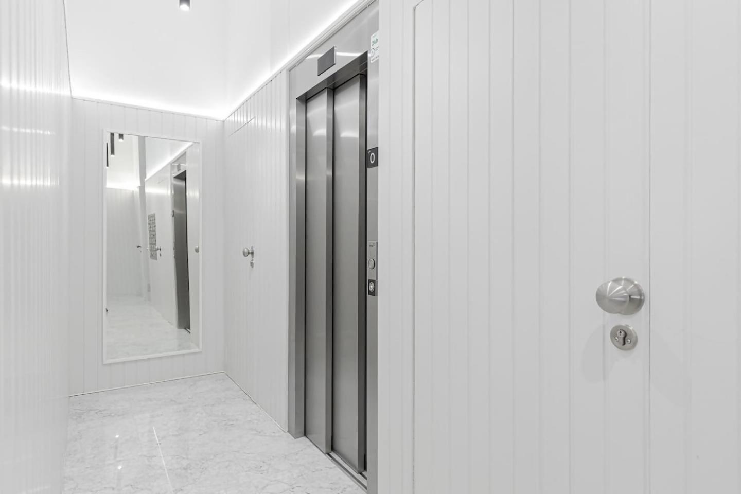 Mondrian New Ac Design Lovers Near La Concha San Sebastián Esterno foto